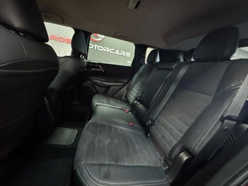 Used 2023 Mitsubishi Outlander SE image 10