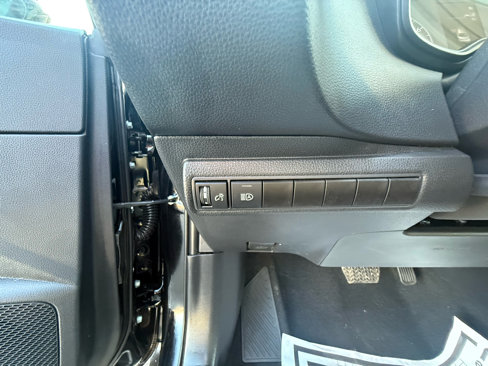 Used 2025 Toyota Corolla LE w/ LE Premium Package image 26