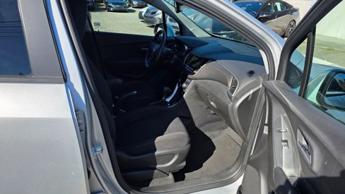 Used 2019 Chevrolet Trax LS w/ Tint and Cruise Package image 13