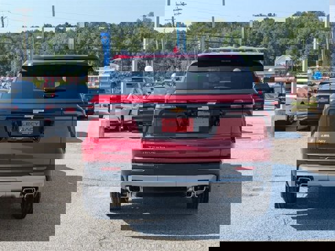 New 2026 Chevrolet Traverse LT w/ Enhanced Driving Package image 7