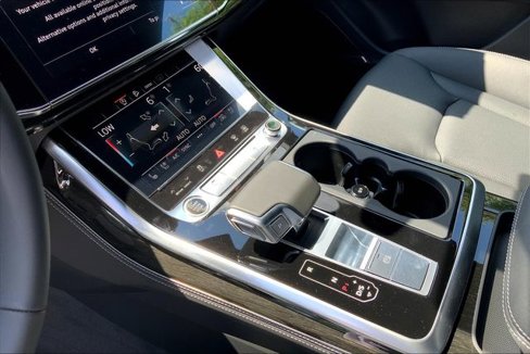 New 2025 Audi Q8 Premium Plus image 8