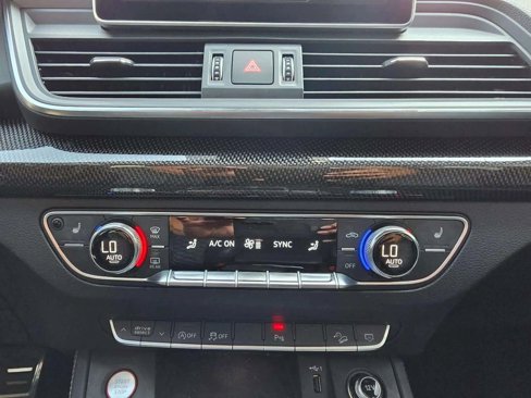 Used 2020 Audi SQ5 Premium Plus w/ Premium Plus Package image 38