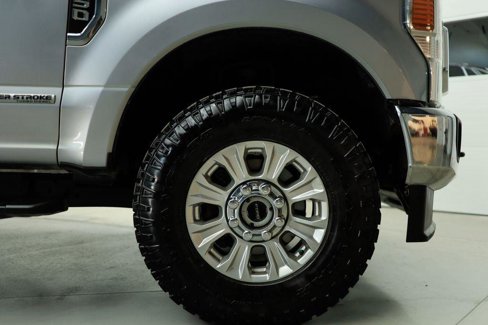 Used 2022 Ford F350 XLT w/ Camper Package image 19