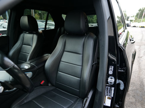 Used 2022 Mercedes-Benz GLE 450 4MATIC w/ AMG Line Exterior image 18