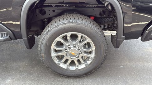 New 2025 Chevrolet Silverado 2500 LT w/ Z71 Chrome Sport Edition image 10