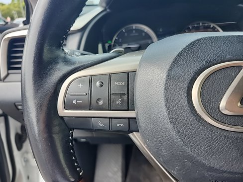 Used 2022 Lexus RX 350L FWD w/ Premium Package image 16