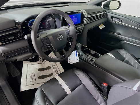 New 2026 Toyota Camry SE image 10
