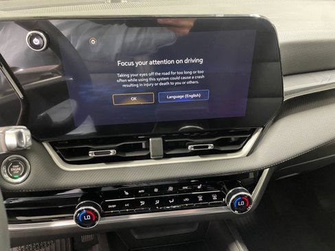 New 2026 Chevrolet Equinox LT w/ Convenience Package II image 15
