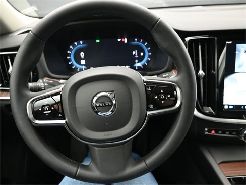 Used 2025 Volvo S60 B5 Plus w/ Protection Package Premier image 21