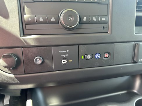New 2025 Chevrolet Express 3500 w/ Driver Convenience Package image 15