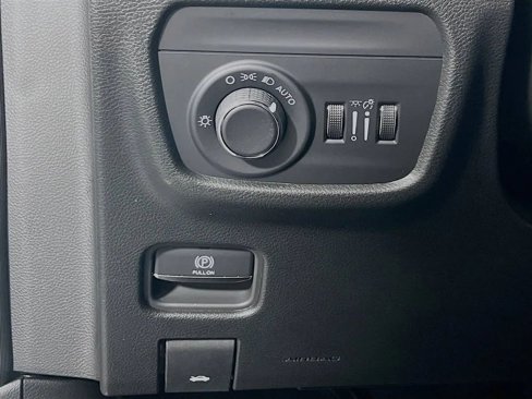 New 2025 Jeep Grand Cherokee Laredo X w/ Luxury Tech Group I image 11