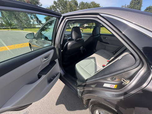 Used 2017 Toyota Camry SE image 12