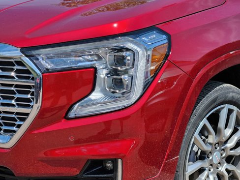 Used 2023 GMC Terrain Denali image 22