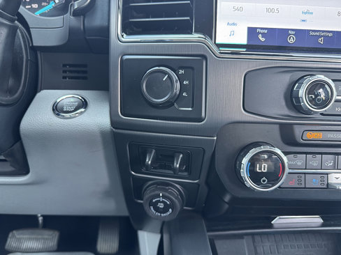 Used 2022 Ford F350 Limited image 17
