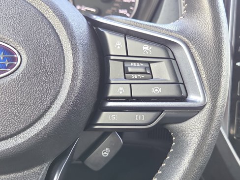 Certified 2025 Subaru Forester Limited image 21