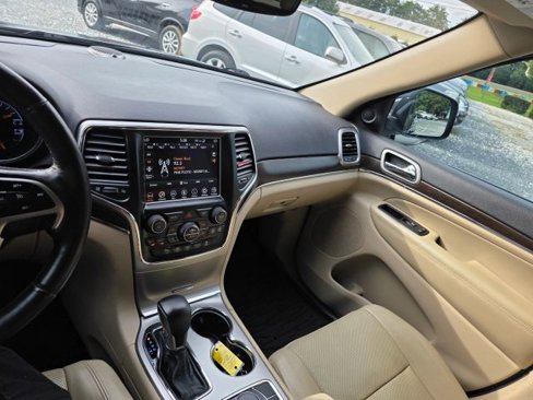 Used 2018 Jeep Grand Cherokee Limited w/ Luxury Group II image 13