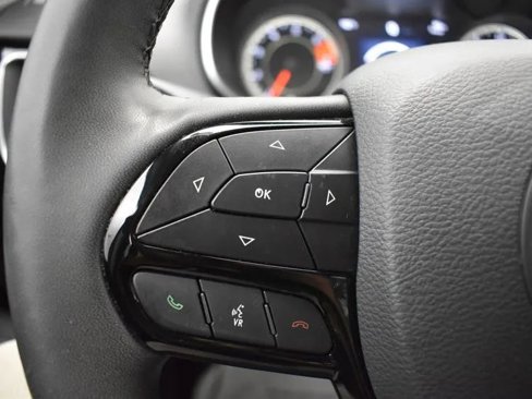 Used 2023 Jeep Cherokee Altitude Lux image 25