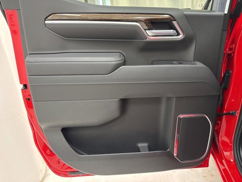 New 2026 GMC Sierra 1500 Elevation image 13