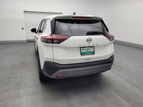 Used 2023 Nissan Rogue S image 6