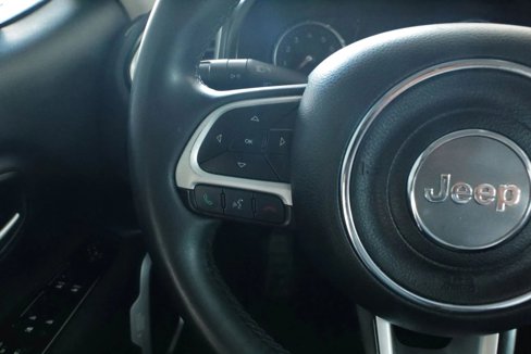 Used 2018 Jeep Renegade Latitude image 21