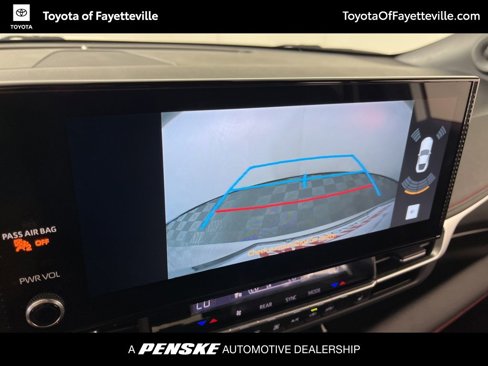 Certified 2025 Toyota Sienna XSE image 33