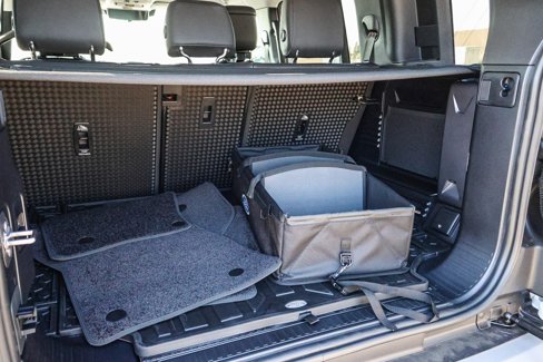New 2025 Land Rover Defender 110 S image 17