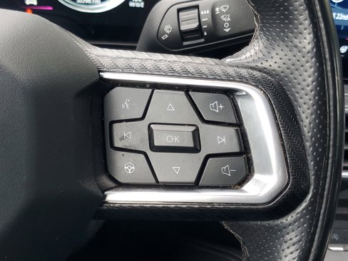 Used 2024 Ford Mustang Premium image 19