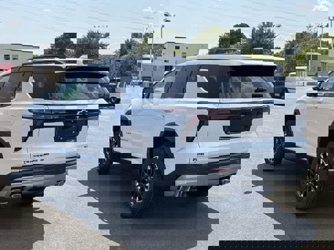 New 2026 Chevrolet Traverse Z71 w/ Enhanced Driving Package image 12