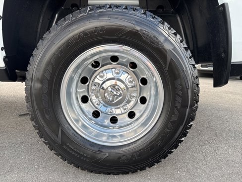 New 2025 RAM 3500 Laramie image 17
