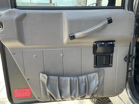 Used 2003 HUMMER H1 4-Door Wagon image 17