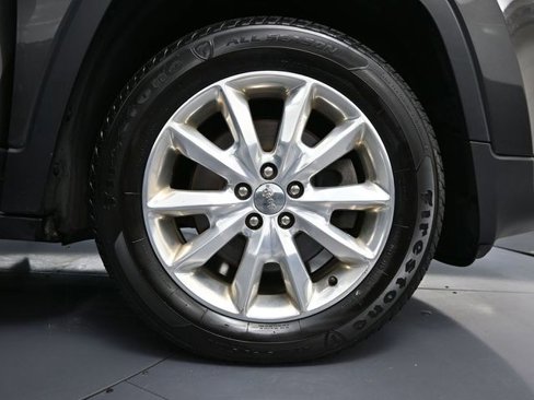 Used 2017 Jeep Cherokee Limited w/ Trailer Tow Group image 15