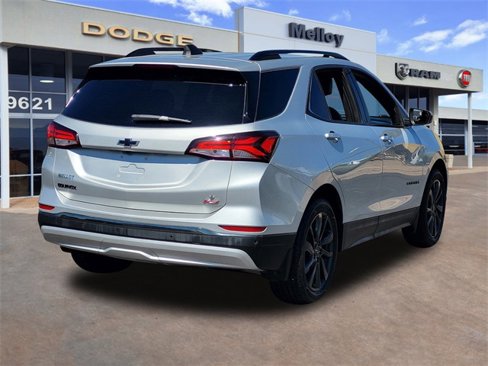 Used 2022 Chevrolet Equinox RS image 3