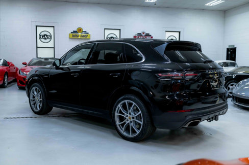 Used 2019 Porsche Cayenne E-Hybrid image 10