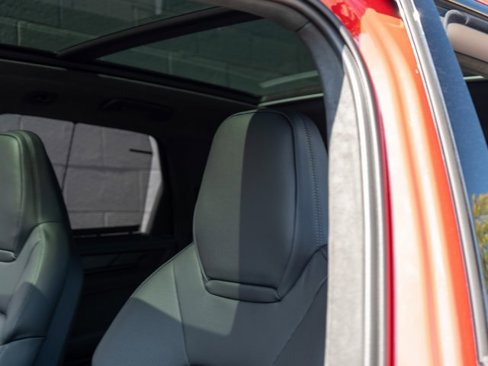 New 2026 Porsche Cayenne GTS image 19
