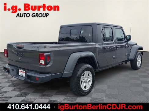 Used 2023 Jeep Gladiator Sport image 6