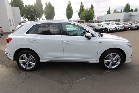 Used 2022 Audi Q3 2.0T Premium Plus image 8