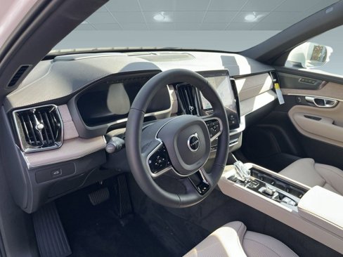 New 2026 Volvo XC90 B6 Ultra image 4