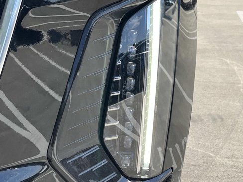 New 2026 Cadillac Escalade Luxury w/ Touring Package image 9