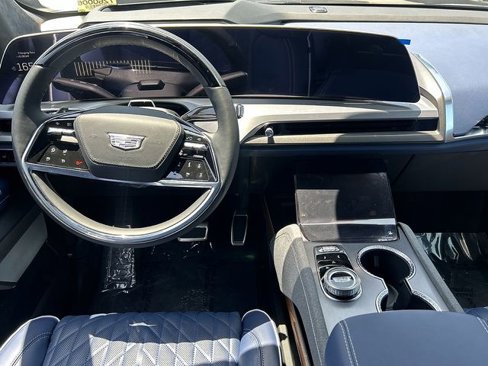 New 2026 Cadillac Vistiq Premium Luxury image 11