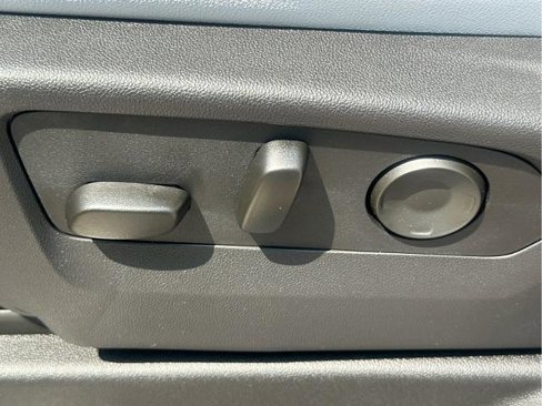 New 2025 Chevrolet Suburban Premier image 26