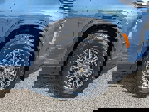 New 2026 Chevrolet Traverse LT w/ Enhanced Driving Package image 11