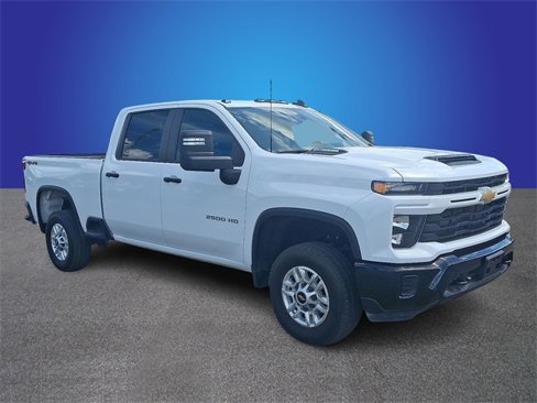 Used 2024 Chevrolet Silverado 2500 Custom w/ Custom Value Package image 3