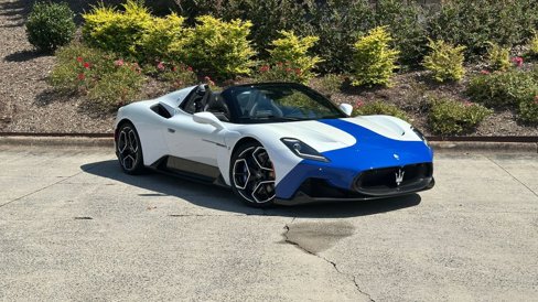 New 2024 Maserati MC20 Cielo image 1