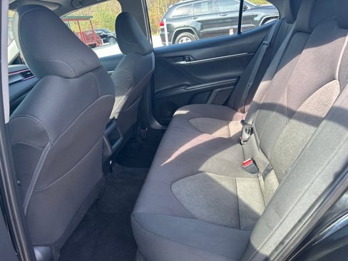 Used 2024 Toyota Camry LE image 18