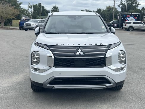 New 2025 Mitsubishi Outlander SE image 8