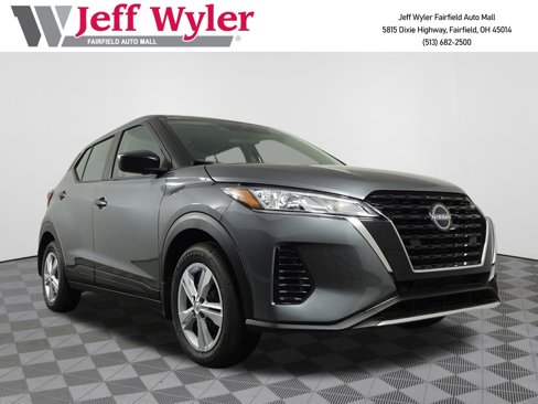New 2025 Nissan Kicks Play S image 1