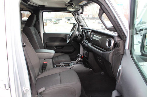 Used 2023 Jeep Gladiator Overland image 21
