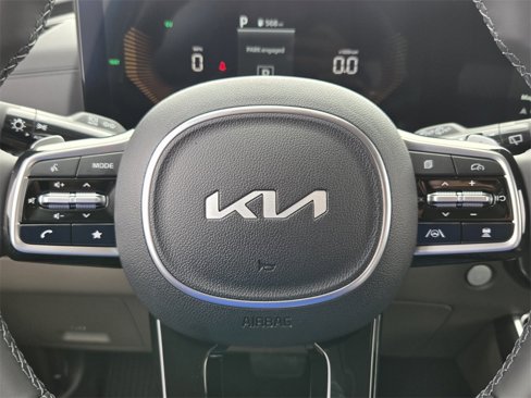 New 2026 Kia Carnival EX image 13