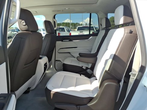 New 2026 GMC Acadia Denali w/ Super Cruise Package image 22
