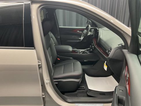 New 2026 Chevrolet Traverse Z71 w/ Driver Confidence Package image 17